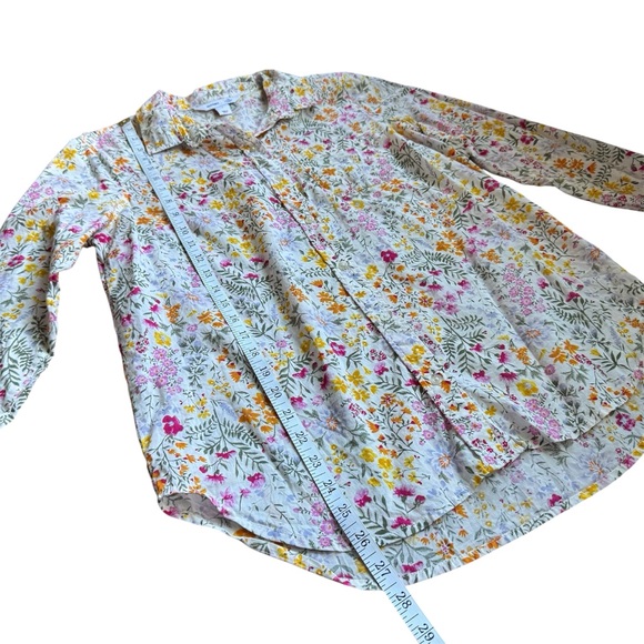 Old Navy "The Classic Shirt" Ditsy Floral Button Down Top Size M - Picture 8 of 11